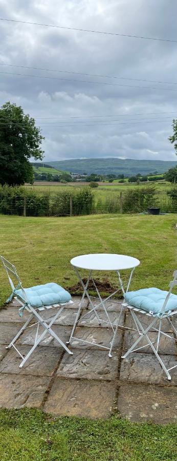 Cwt Mochyn Villa Corwen Exterior photo